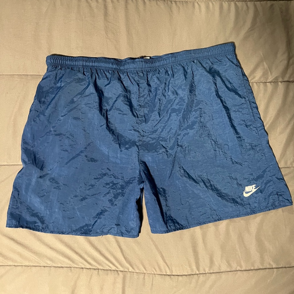 Nike Vintage 90s tag Shorts